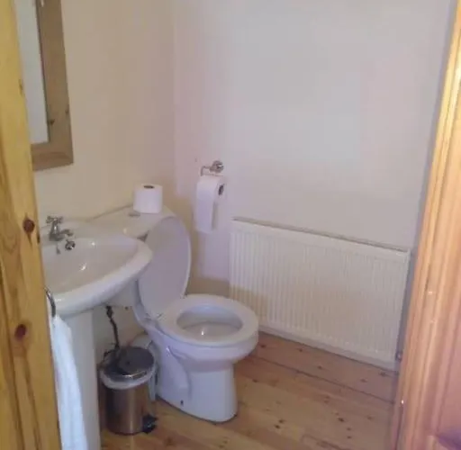 Townhouse 2 Barrow Lane *